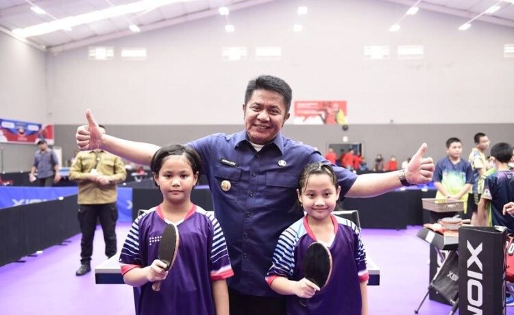 Herman Deru saat menghadiri Kejuaraan Daerah Tenis Meja Piala Gubernur Cup Sumsel 2022