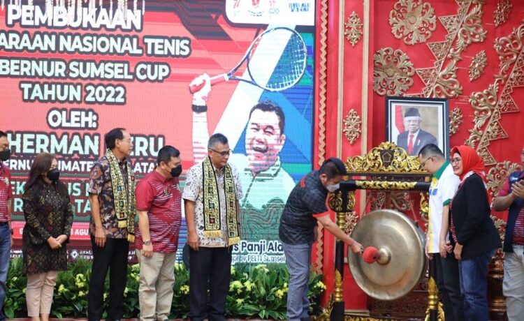 Gubernur Sumsel Herman Deru membuka Kejurnas Tenis Gubernur Sumsel Cup 2022