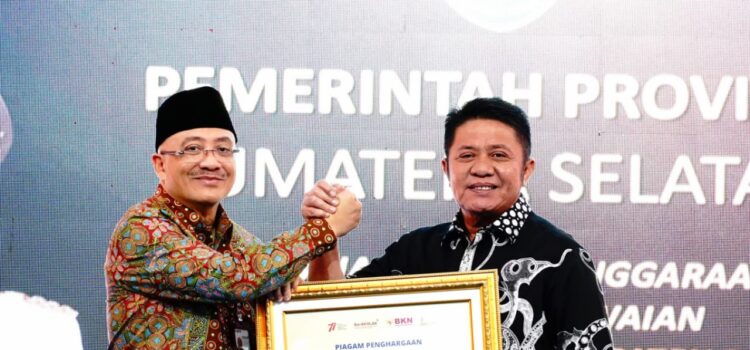 Gubernur Sumatera Selatan H. Herman Deru mendapatkan penghargaan apresiasi “Kerja” dari Kepala Badan Kepegawaian Negara  (BKN) RI