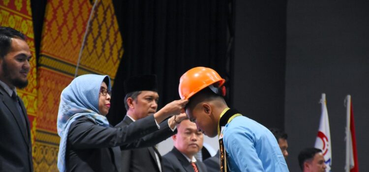 Wisuda Angkatan I-IV Akademi Komunitas Industri Pertambangan Bukit Asam (AKIPBA), Rabu (2/11/2022)