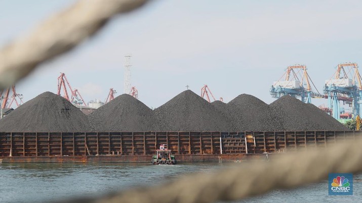 Kapal tongkang Batu Bara