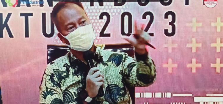 Menteri Perindustrian Agus Gumiwang Kartasasmita  