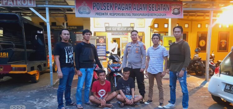 Pelaku curanmor Feriansyah (27) dan Febriza Eka Syahputra (29) saat diamankan petugas Polsek Pagaralam Selatan