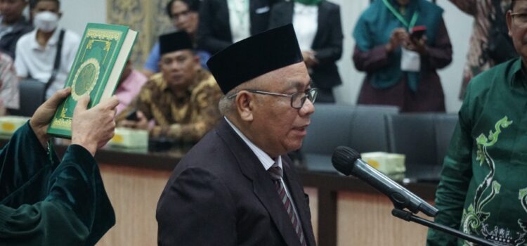 Sekjen Kemenag RI Prof Dr Nizar Alimelantik Dr H Zainal Berlian sebagai Rektor Institut Teknologi dan Sains (ITS) Nahdhatul Ulama Sriwijaya Sumsel