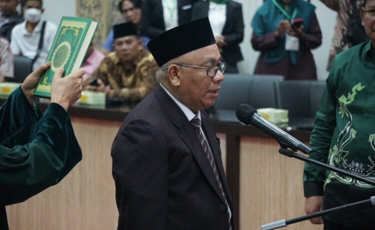 Sekjen Kemenag RI Prof Dr Nizar Alimelantik Dr H Zainal Berlian sebagai Rektor Institut Teknologi dan Sains (ITS) Nahdhatul Ulama Sriwijaya Sumsel