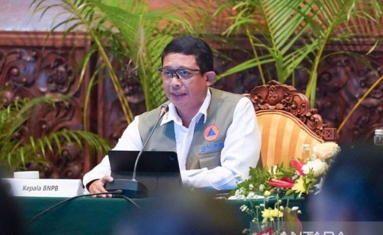 Kepala BNPB Letjen TNI Suharyanto saat Rapat Koordinasi Penanggulangan Karhutla 2023. (Foto: Antara)