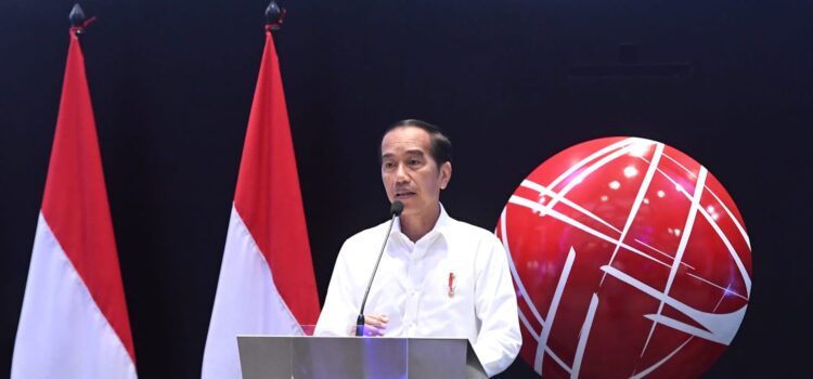 Presiden Joko Widodo meresmikan pembukaan perdagangan Bursa Efek Indonesia (BEI) Tahun 2023 di Gedung Bursa Efek Indonesia, Jakarta, Senin (02/01/2023)