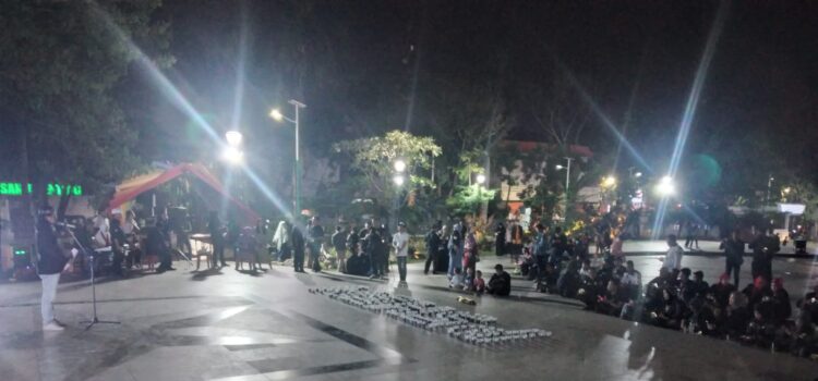 Suasana malam 1000 lilin dan renungan suci di Monpera, Rabu (4/1/2023)  malam