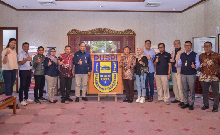 Direksi PLN Icon Plus melakukan kunjungan kerja ke PT Pupuk Sriwidjaja, Palembang, Sumatera Selatan, Kamis (19/1/2023)