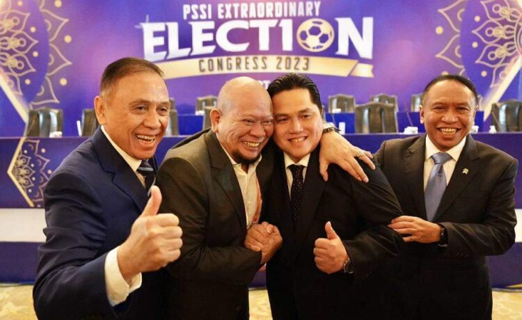 KLB Tetapkan Erick Thohir (kanan) sebagai Ketum PSSI