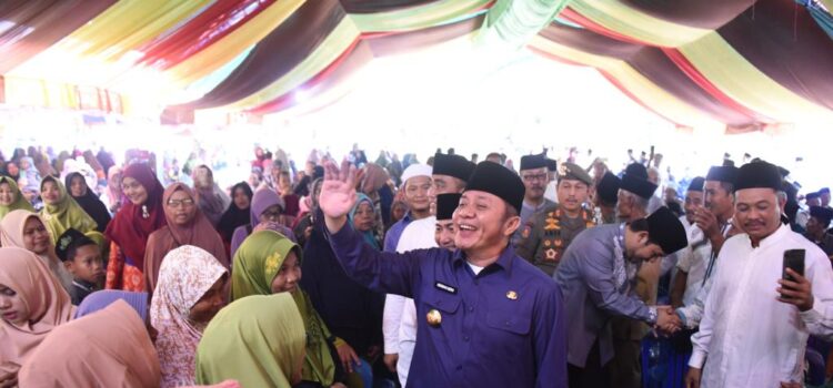 Gubernur Sumsel H Herman Deru saat menghadiri acara  Haflah Akhirussanah Tasyakuran Khotaman Kitab Al Imrithidan Durrotul Yatimah Ponpes Dasussa'adah