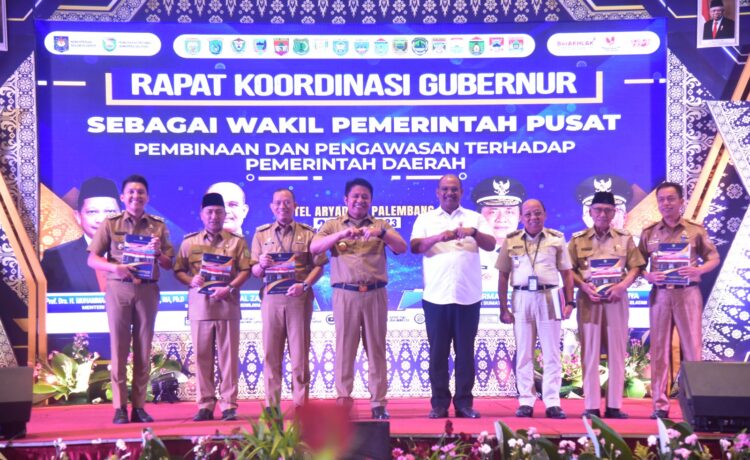 Gubernur Sumsel H Herman Deru saat menghadiri Rakor Gubernur Sebagai Wakil Pemerintah Pusat di Hotel Aryaduta Palembang, Selasa (21/3) petang