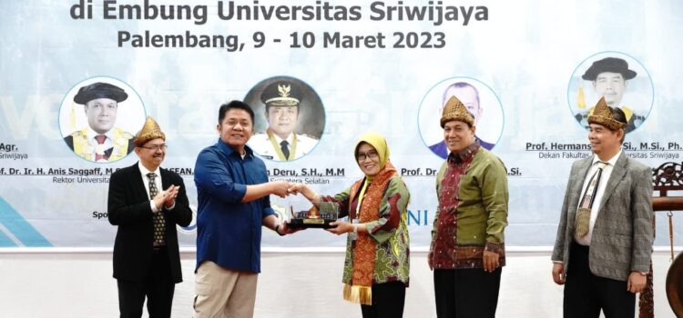 Gubernur Sumsel H Herman Deru membuka kegiatan Pertemuan ke-1 Forum Pimpinan Perguruan Tinggi Perikanan dan Kelautan Indonesia (FP2TPKI) Tahun 2023 dan Penebaran Benih Ikan Lokal Sumsel di Embung Universitas Sriwijaya, di Hotel Beston Kamis (9/3) pagi