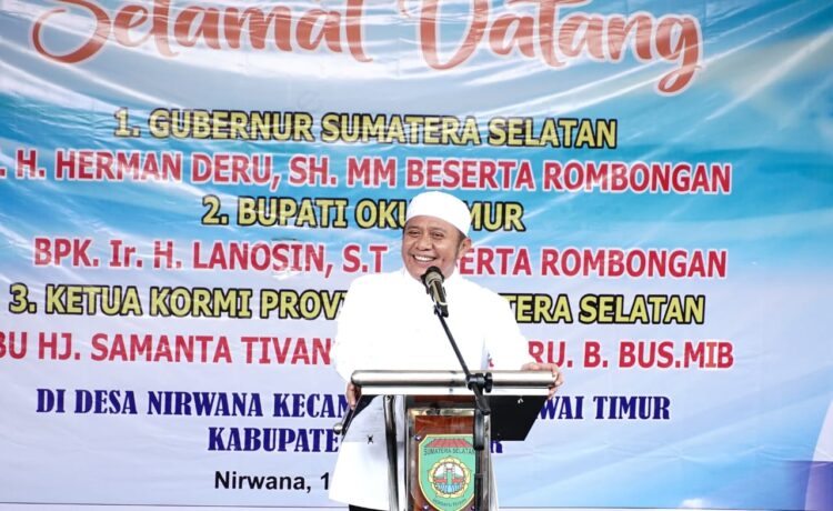 Gubernur Sumsel H. Herman Deru membuka secara resmi Lomba Desa Tingkat Kabupaten OKU Timur di Desa Nirwana, Kecamatan Semendawai Timur Kabupaten OKU Timur, Minggu (12/3) siang