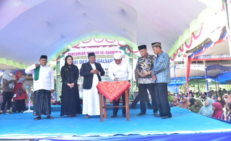 Pembangunan Masjid Al Shobirin Desa Tegal Sari OKU Timur