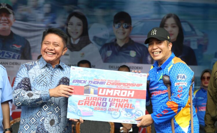 Gubernur Sumsel Herman Deru saat membuka dengan resmi Kejuaraan Drag Race dan Drag Bike Erick Tohir Championship Putaran 1 bertempat di Jakabaring Sport City, Sabtu (18/3) pagi