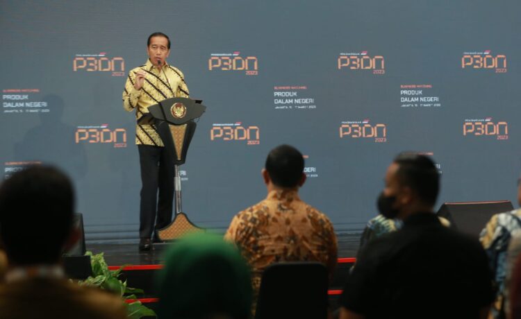 Presiden RI Joko Widodo saat sambutan pada Business Matching Produk Dalam Negeri (PDN) yang digelar di Istora Senayan, Jakarta, Rabu (15/3)