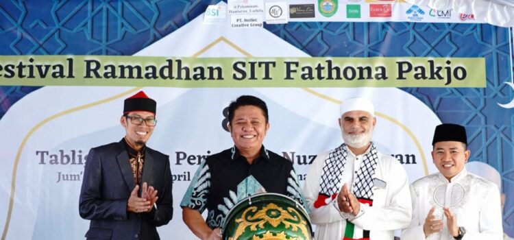 Herman Deru saat menghadiri Festival Ramadhan di Sekolah IT Fathona Pakjo, Sabtu (8/4).