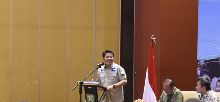 Gubernur Sumsel H Herman Deru saat sambutan pada High Level Meeting (HLM) TPID, di Ballroom Hotel Aryaduta Palembang, Selasa (11/4) siang