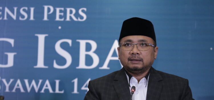 Menteri Agama Yaqut Cholil Qoumas dalam konferensi pers yang digelar usai Sidang Isbat 1 Syawal 1444H, Kamis (20/4/2023) malam