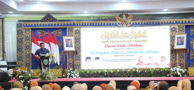 Gubernur Sumsel H. Herman Deru menghadiri acara Halal Bi Halal bersama Dharma Wanita Persatuan (DWP) dan TP. PKK Provinsi Sumsel, di Griya Agung Kamis (27/4) pagi