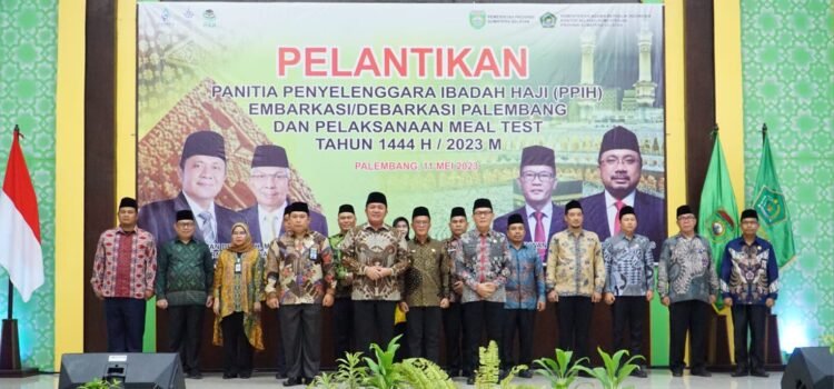Gubernur Sumsel H Herman Deru melantik Panitia Penyelenggara Ibadah Haji (PPIH) Embarkasi dan Debarkasi Palembang tahun 2023 di Gedung Serba Guna Asrama Haji Palembang, Kamis (11/5)