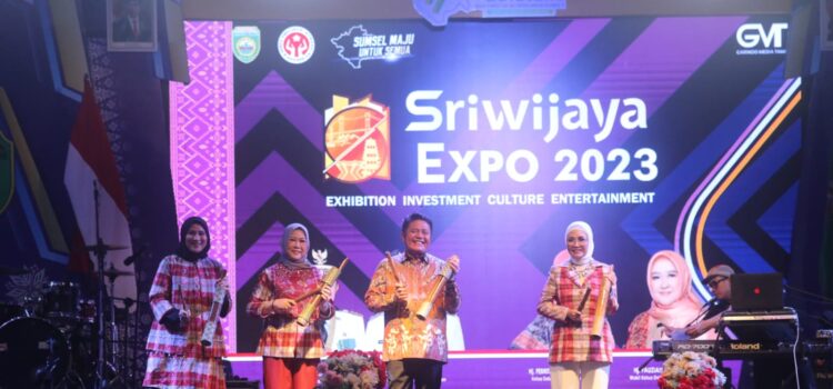 Gubernur Sumsel Herman Deru saat membuka Sriwijaya Expo 2023 di Dinning Hall JSC, Rabu (24/5) malam