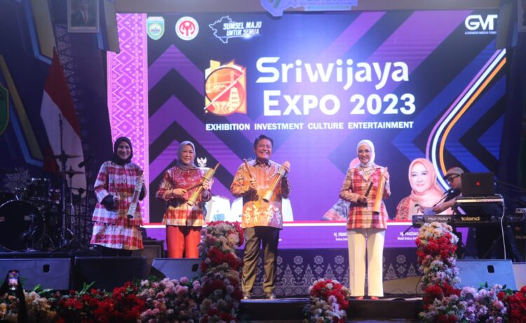 Gubernur Sumsel Herman Deru saat membuka Sriwijaya Expo 2023 di Dinning Hall JSC, Rabu (24/5) malam