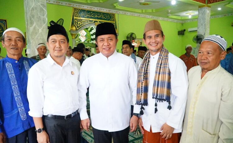 Gubernur Sumsel Herman Deru saat safari Jumat di Masjid  Nursalimah 