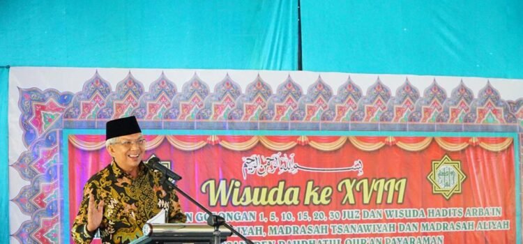 Wakil Gubernur Sumsel H Mawardi Yahya saat sambutan pada wisuda ke XVIII Pondok Pesantren Raudhatul Quran Payaraman di Kabupaten Ogan Ilir, Kamis (18/5/2023)