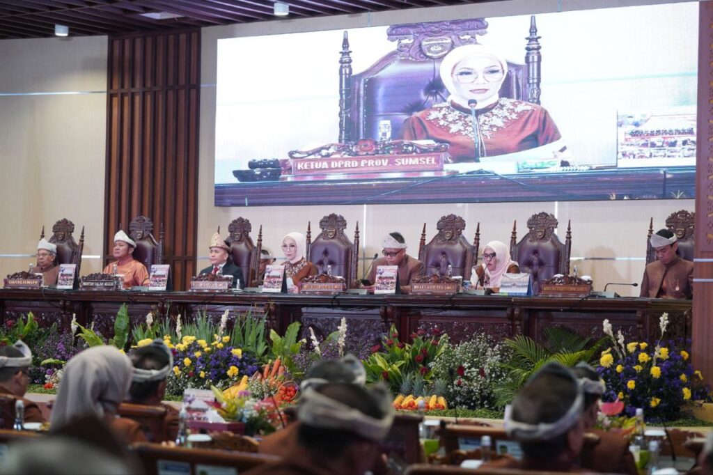 Rapat Paripurna Istimewa dalam rangka hari jadi ke-77 Provinsi Sumatera Selatan, Senin (15/5/2023