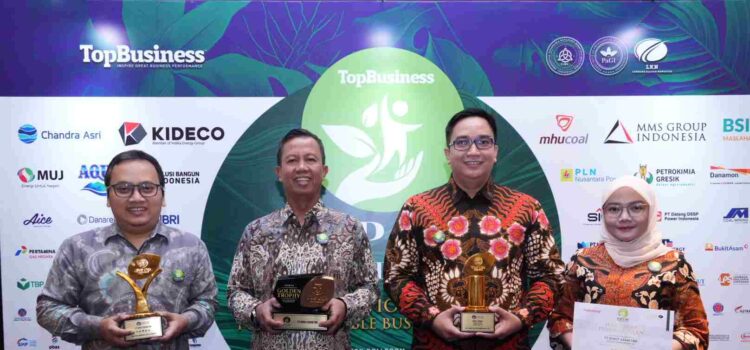 PT Bukit Asam Tbk (PTBA) sukses meraih 3 penghargaan dalam ajang TOP CSR Awards 2023