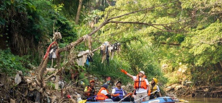 program Konservasi Sungai dan Pantai serentak di 60 titik di 28 provinsi se-Indonesia