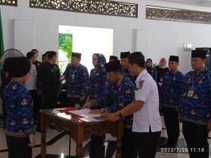 Pengukuhan Dewan Pengurus Korpri Antar Waktu di laksanakan di Aula Rumah Dinas Bupati Empat Lawang, Rabu  (26/07/2023)