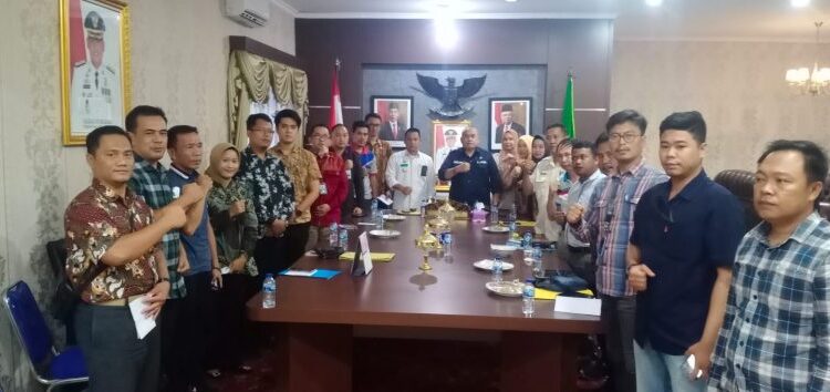 Penandatangan kesepakatan kepada sejumlah perusahaan swasta yang tergabung dalam Forum CSR Empat Lawang