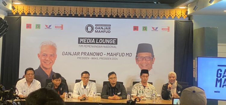 Tim Pemenangan Muda (TPM) Ganjar-Mahfud saat memberikan keterangan pers